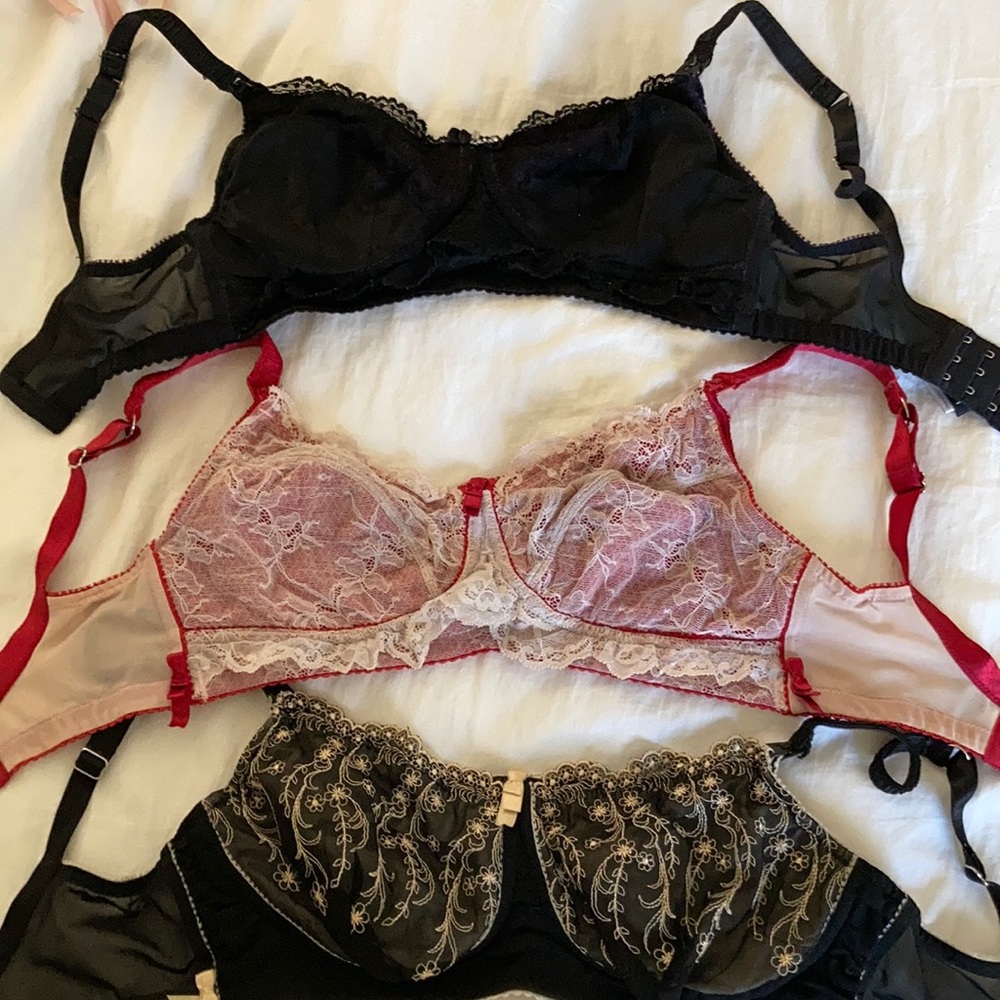 Breastfeeding bras, 1x 32DD + 2x 32E